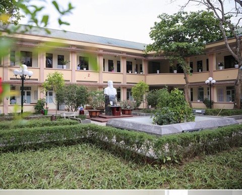 Media.NewsItem.ImageLinkTitleFormat Media.NewsItem.ImageAlternateTextFormat