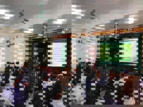 Media.NewsItem.ImageLinkTitleFormat Media.NewsItem.ImageAlternateTextFormat