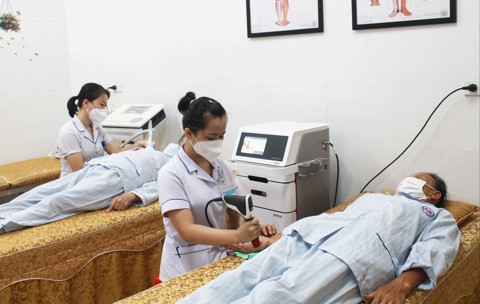 Media.NewsItem.ImageLinkTitleFormat Media.NewsItem.ImageAlternateTextFormat