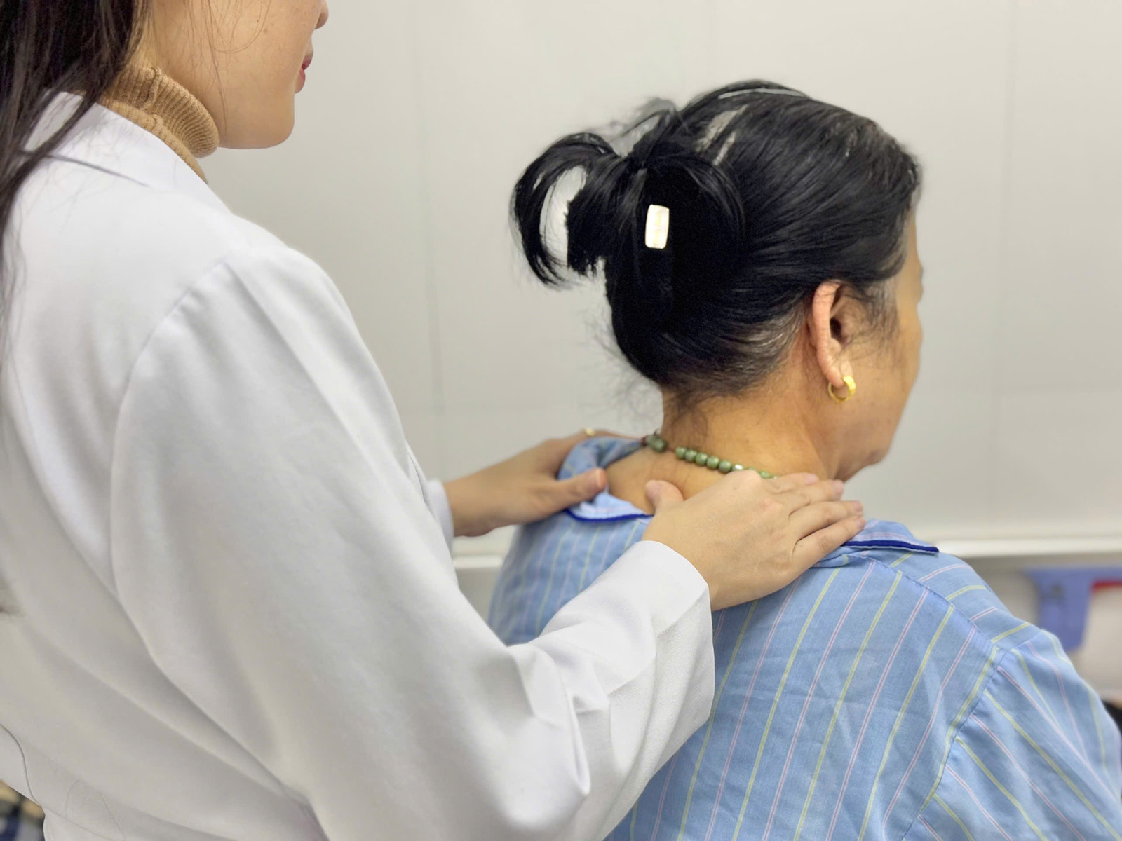 Media.NewsItem.ImageAlternateTextFormat