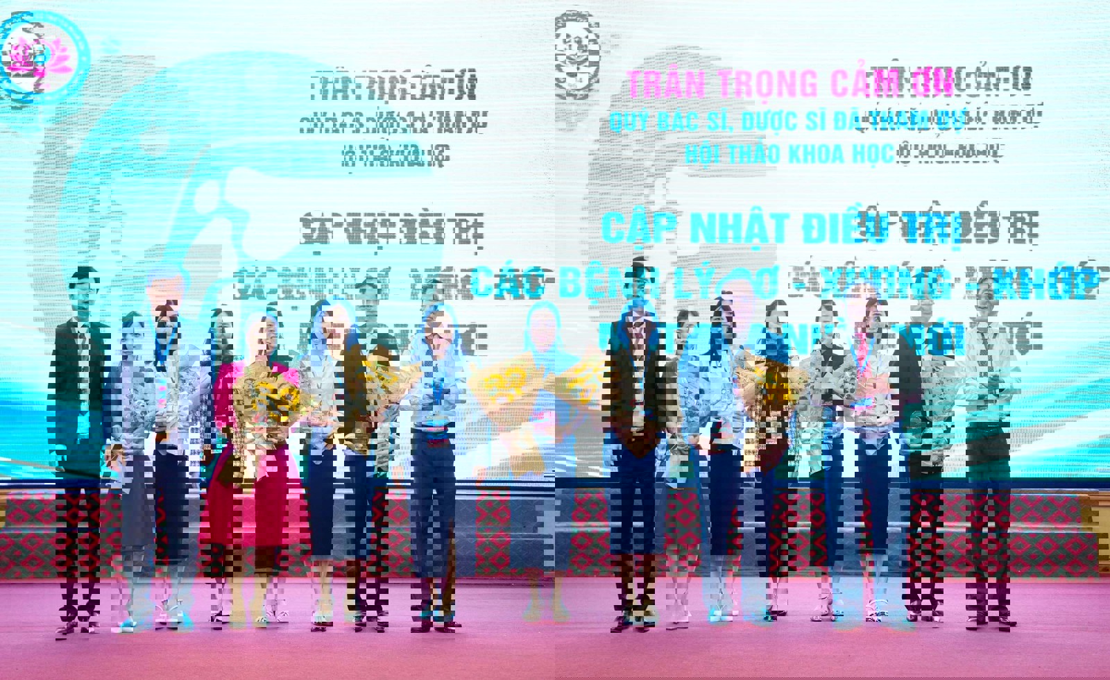 Media.NewsItem.ImageAlternateTextFormat