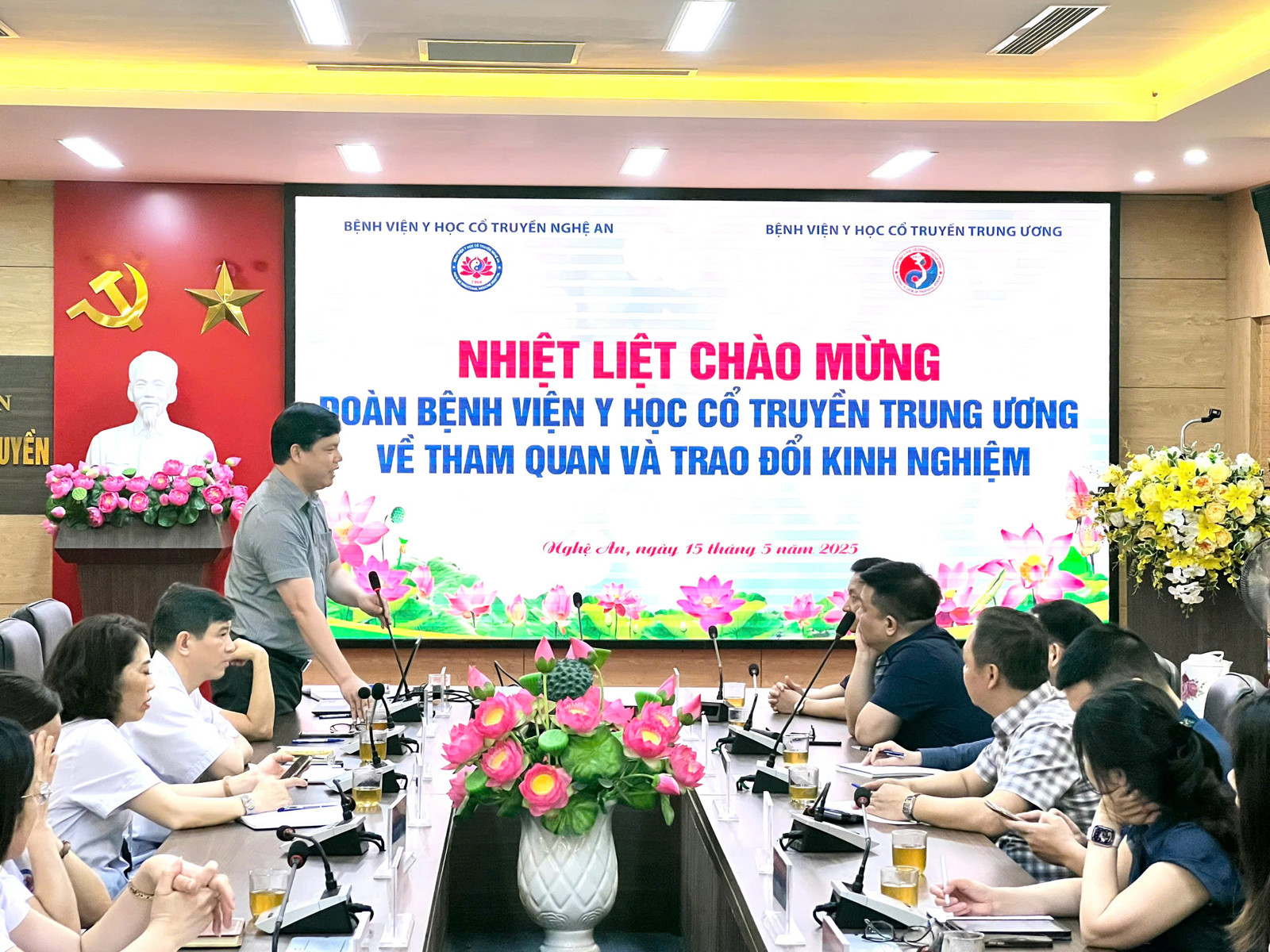 Media.NewsItem.ImageAlternateTextFormat