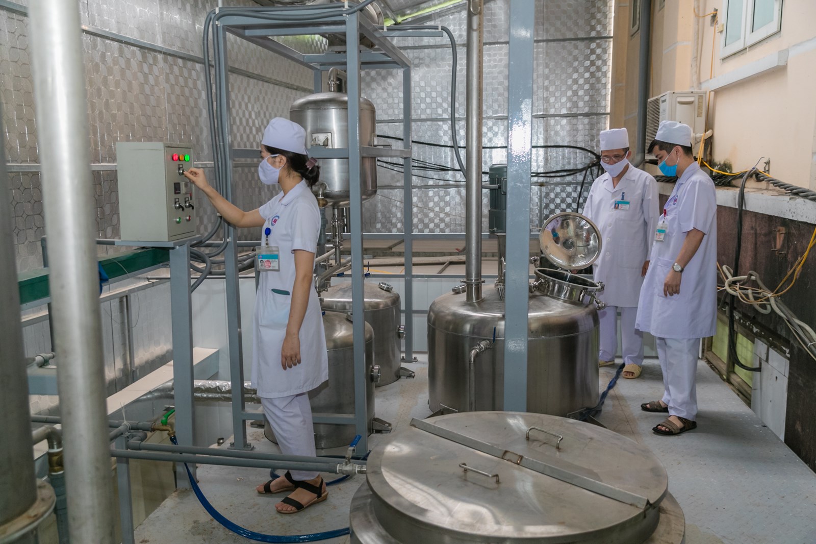 Media.NewsItem.ImageAlternateTextFormat